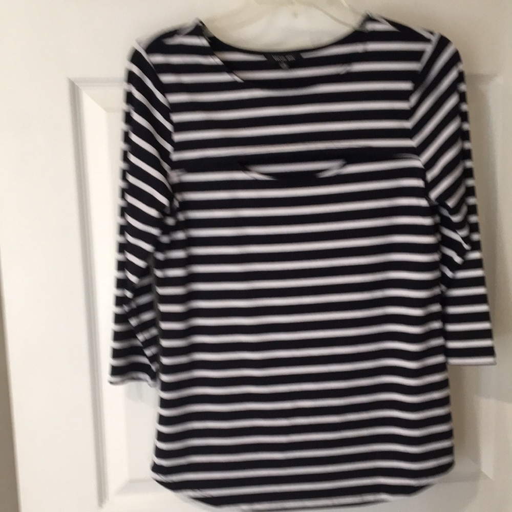 3/4 sleeve stripe top